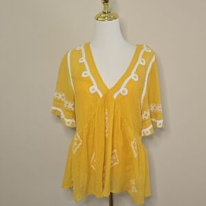 Zara Butter Yellow Boho Peasant Top – Embroidered Detail, Size Small